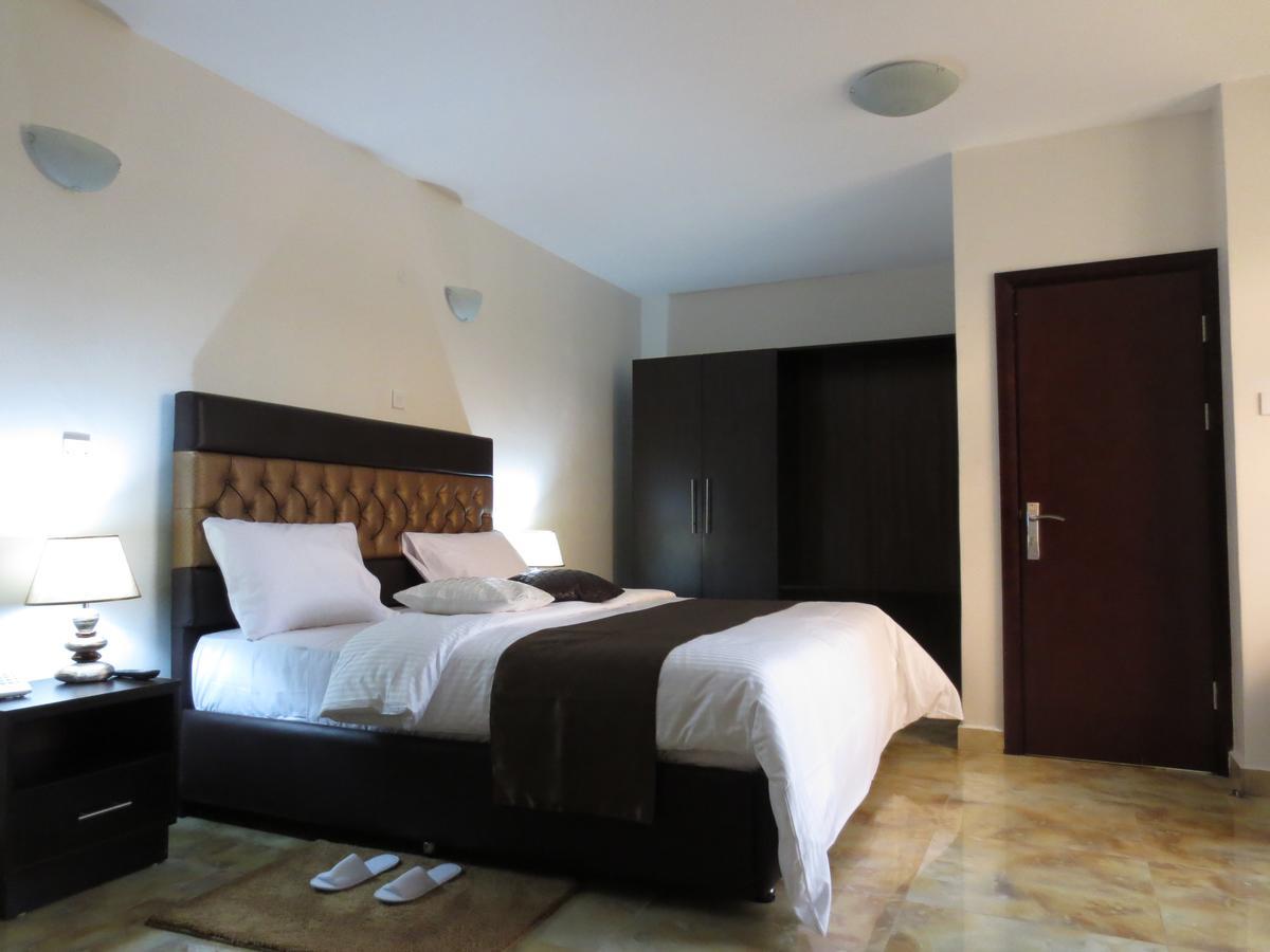 Airport Plaza Hotel Джуба Экстерьер фото
